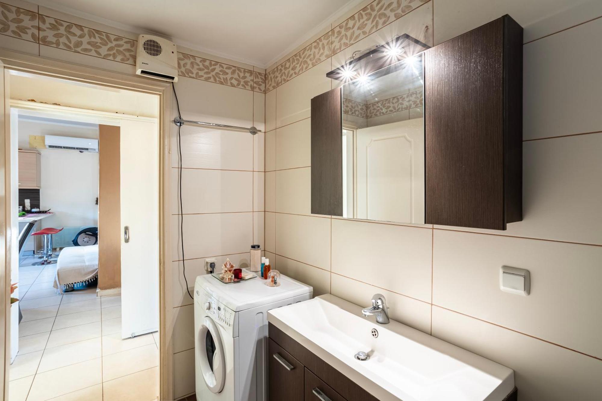 Kalamata'S Sunny Retreat Near The Historic Center Екстериор снимка